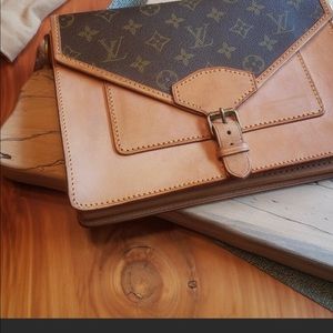Authentic Louis Vuitton Vintage Biface Clutch